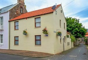 Berwick-Upon-Tweed Self Catering Holiday Accomodation at Oil Mill Lane cottage.